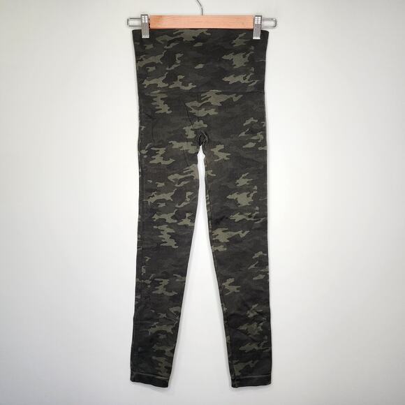Spanx Look at Me Now Seamless Camo Leggings Green Medium - Picture 5 of 6